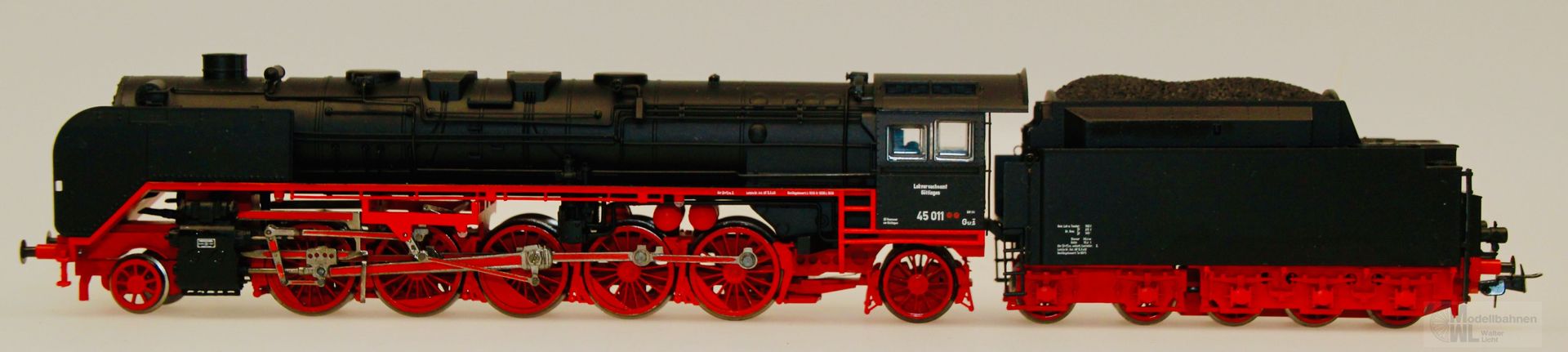 Liliput 104501 - Liliput - Dampflok BR 45 011 DB Ep.III Lokversuchsamt Göttingen H0/GL